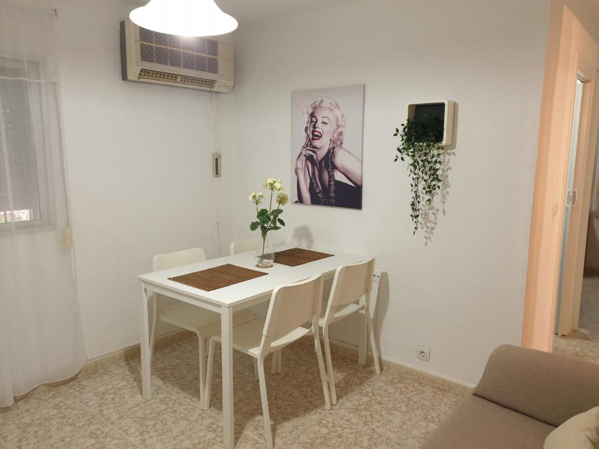 Ground Floor Proximo A La Macarena Apartment Sevilla Bagian luar foto